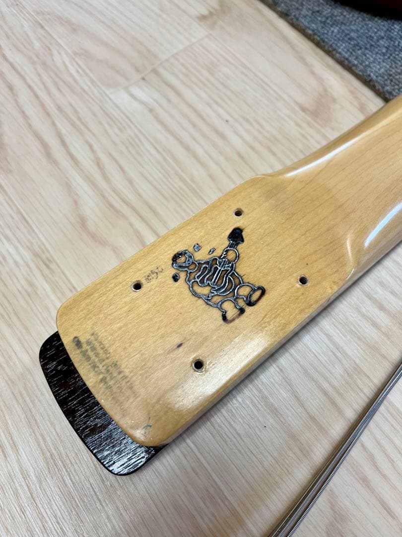 【あいこ】SGcrafts Top dog ジャズベース【弦交換セット