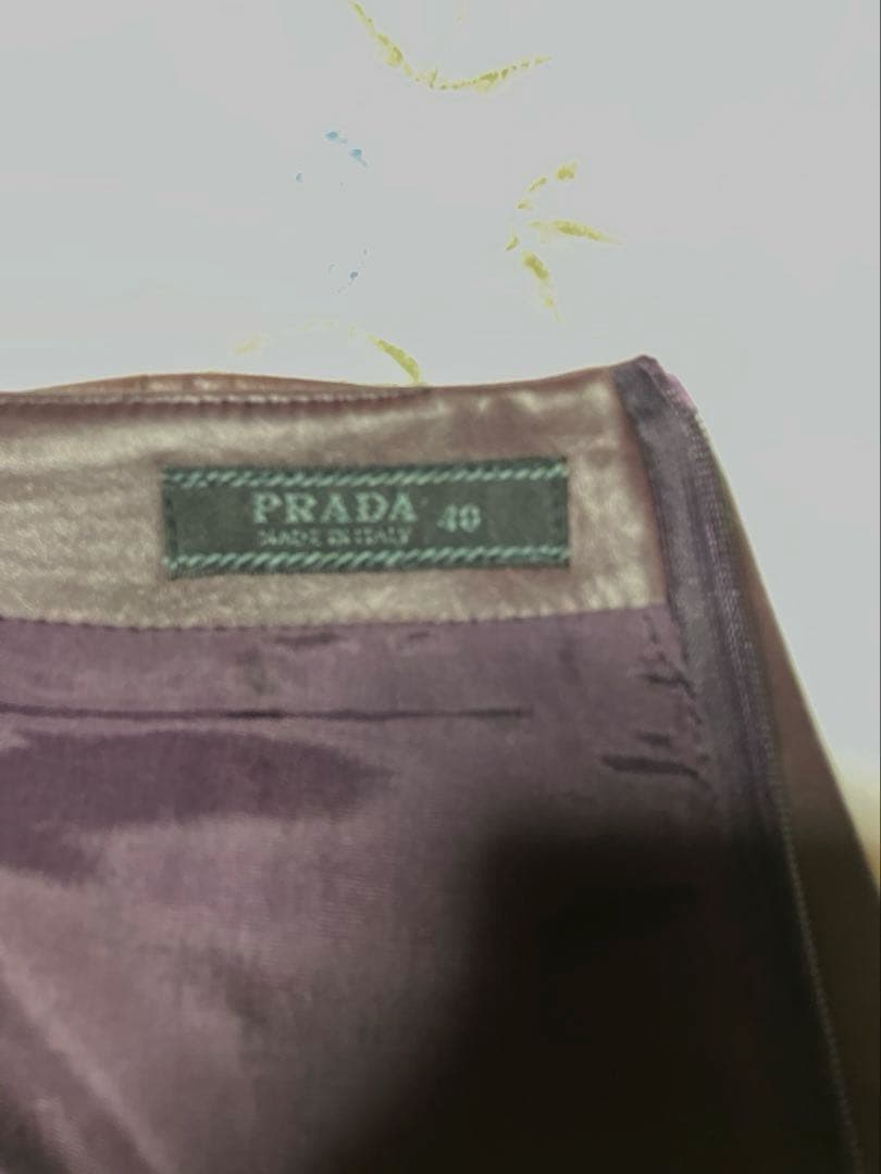 プラダ　スカート フレア　ラムレザー