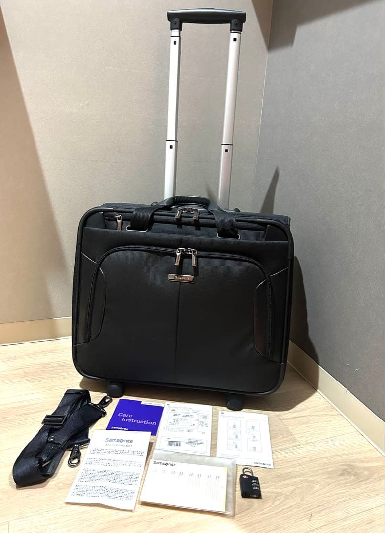 極美品サムソナイトキャリーバッグビジネススーツケース機内持ち込み可