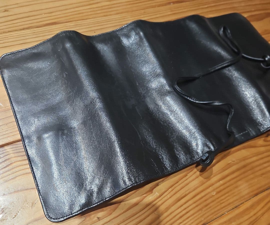 shu uemura コスメブラシケース折り型大容量14本収納ブラック