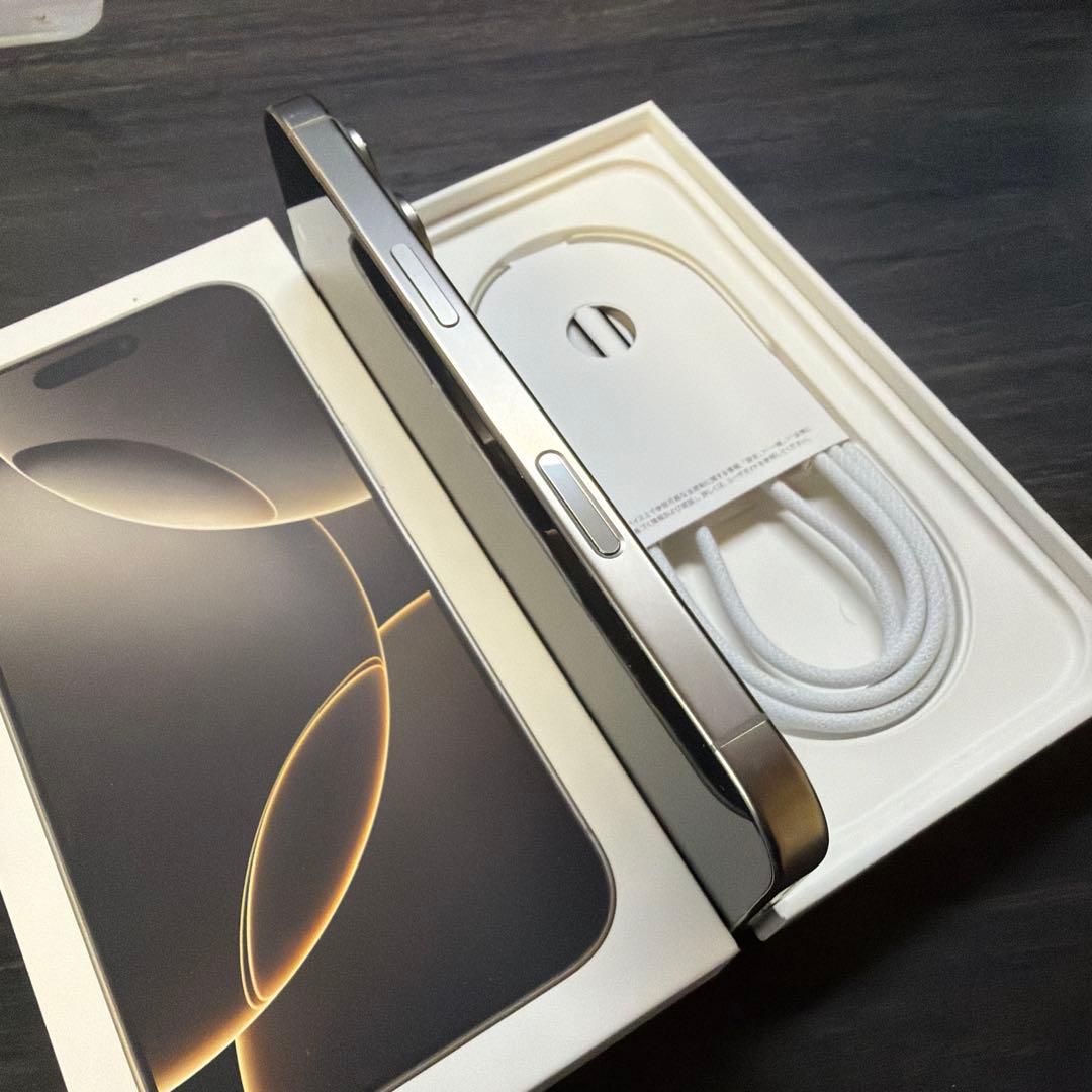 【画面ワレ】iPhone16pro 128GB ナチュラルチタニウム