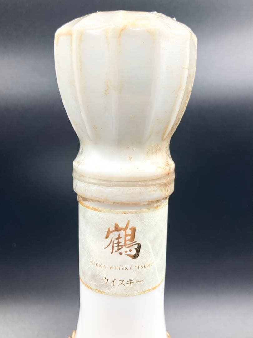 【ち】 NIKKA 鶴 ウイスキー 陶器ボトル 白 700ml 43%お酒