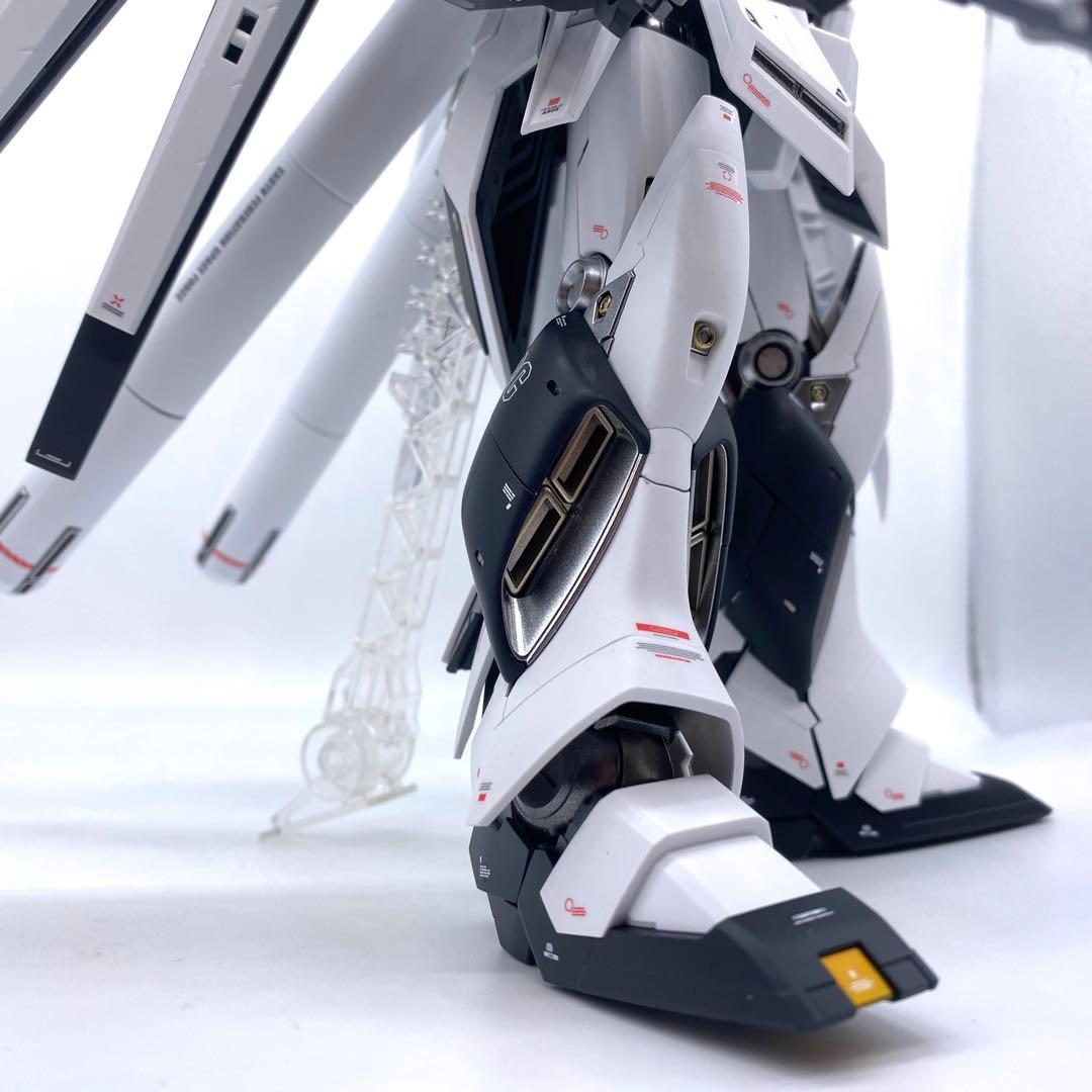 MG Ｈi-νガンダム　HWS装備型　ガンプラ　全塗装　完成品