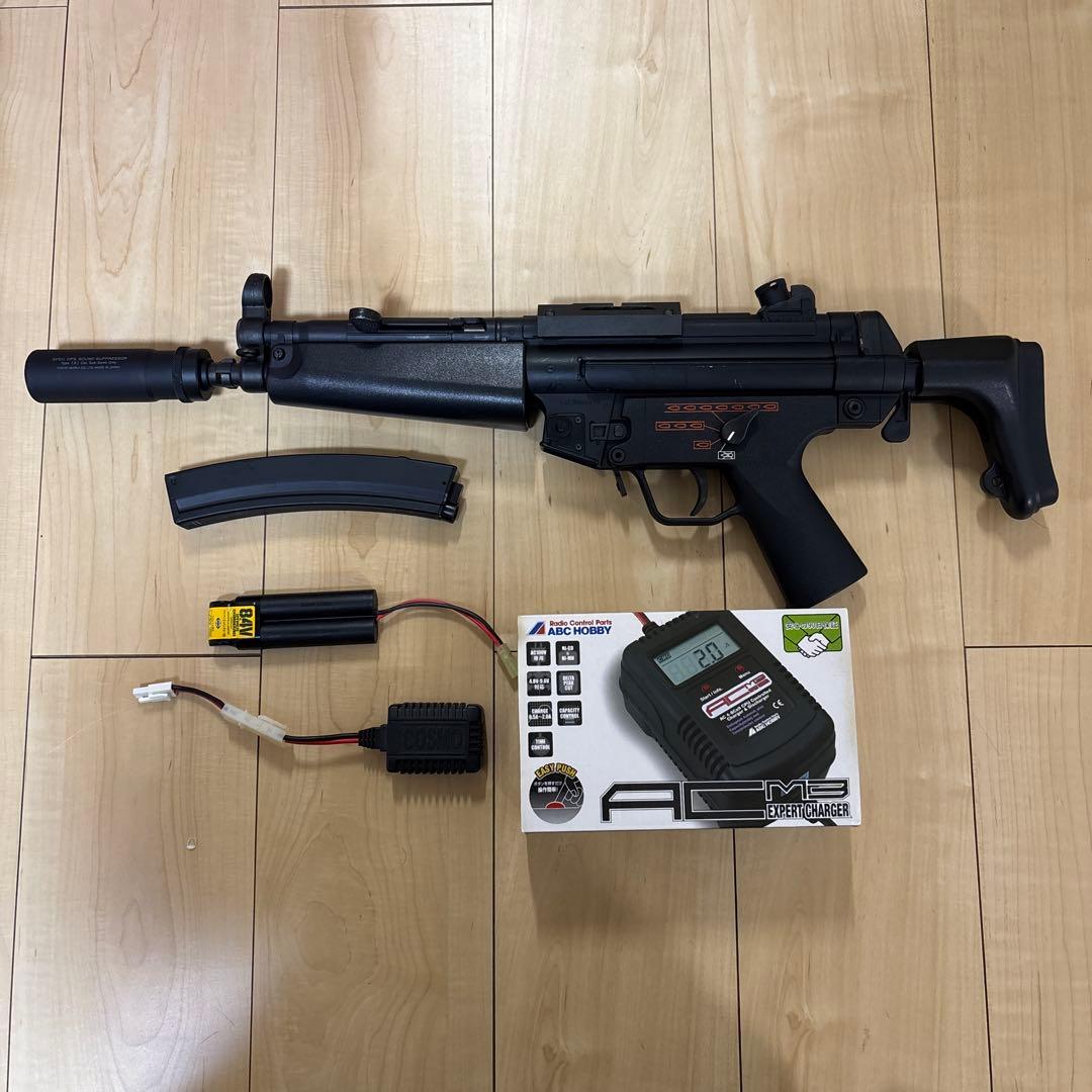 東京マルイ　MP5J バッテリー、充電器付き