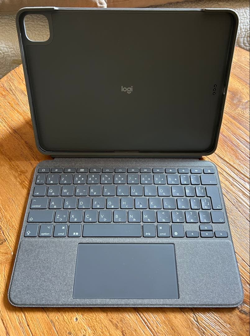 11インチiPad ProロジクールCombo Touch Keyboard