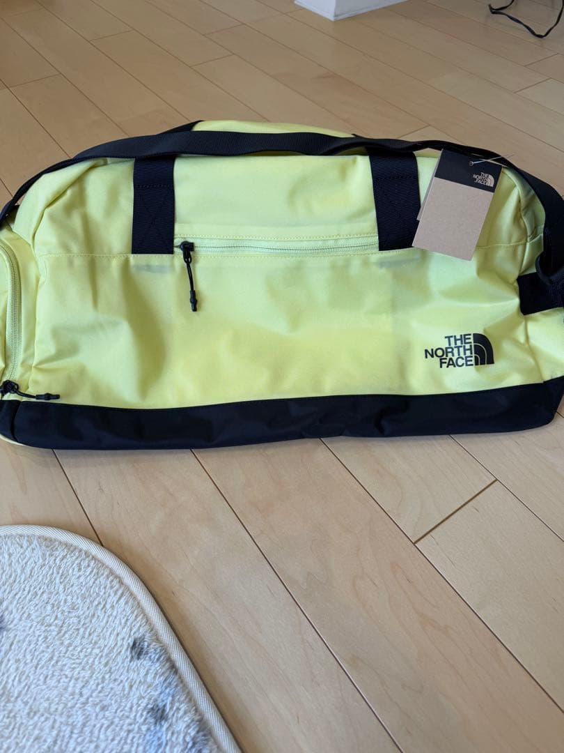 THE NORTH FACE ボストンバッグ イエロー/ブラック　ショルダーあり