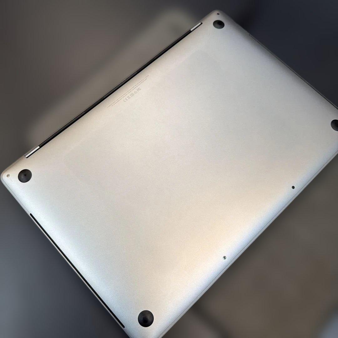 Apple MacBook Pro 2018 15インチ 32GB /1TB