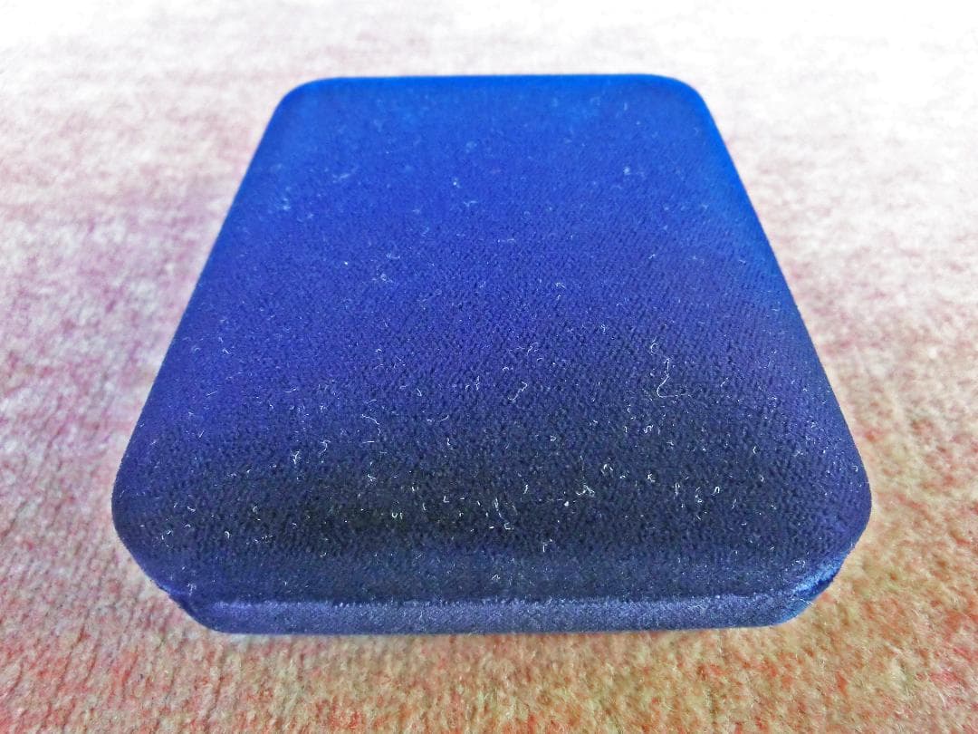 新日本銀行券発行記念メダル　純銀製　美品　①