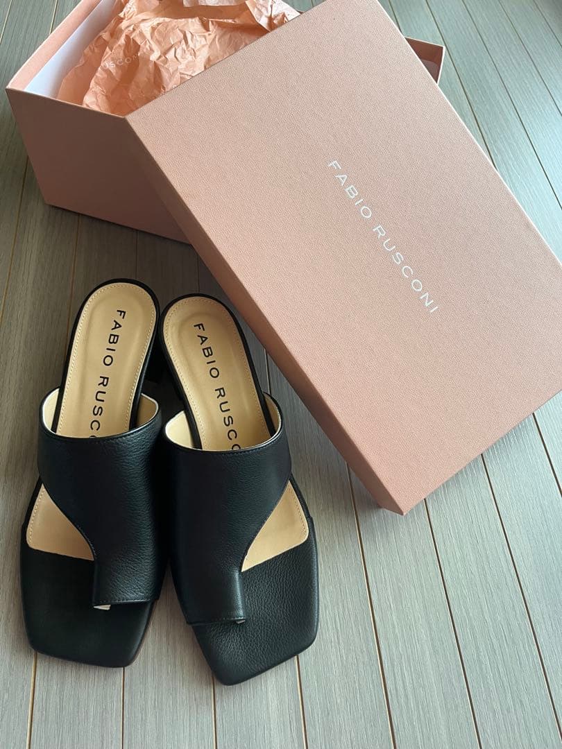 FABIO RUSCONI ブラックミュール 37