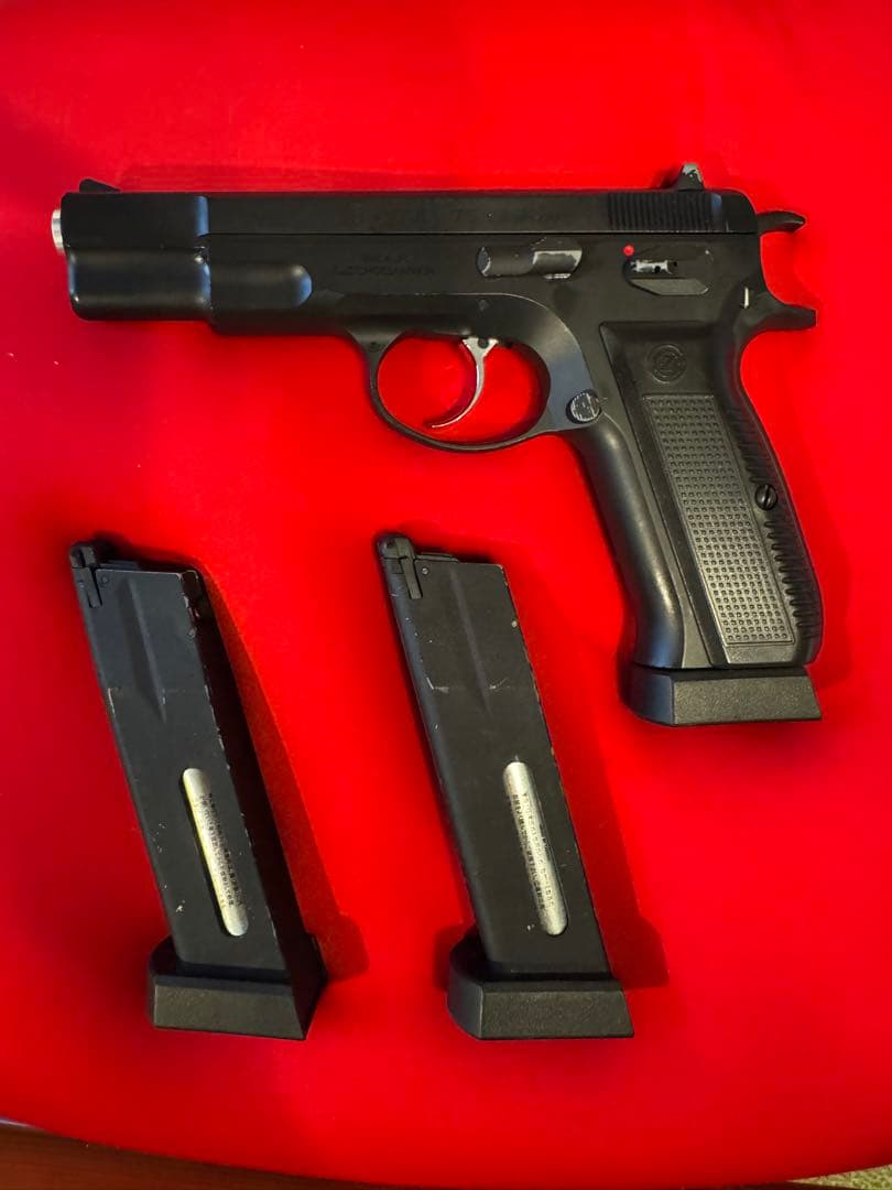 Carbon8 CZ75 co2 ABS 予備マガジン•ホルスター付き