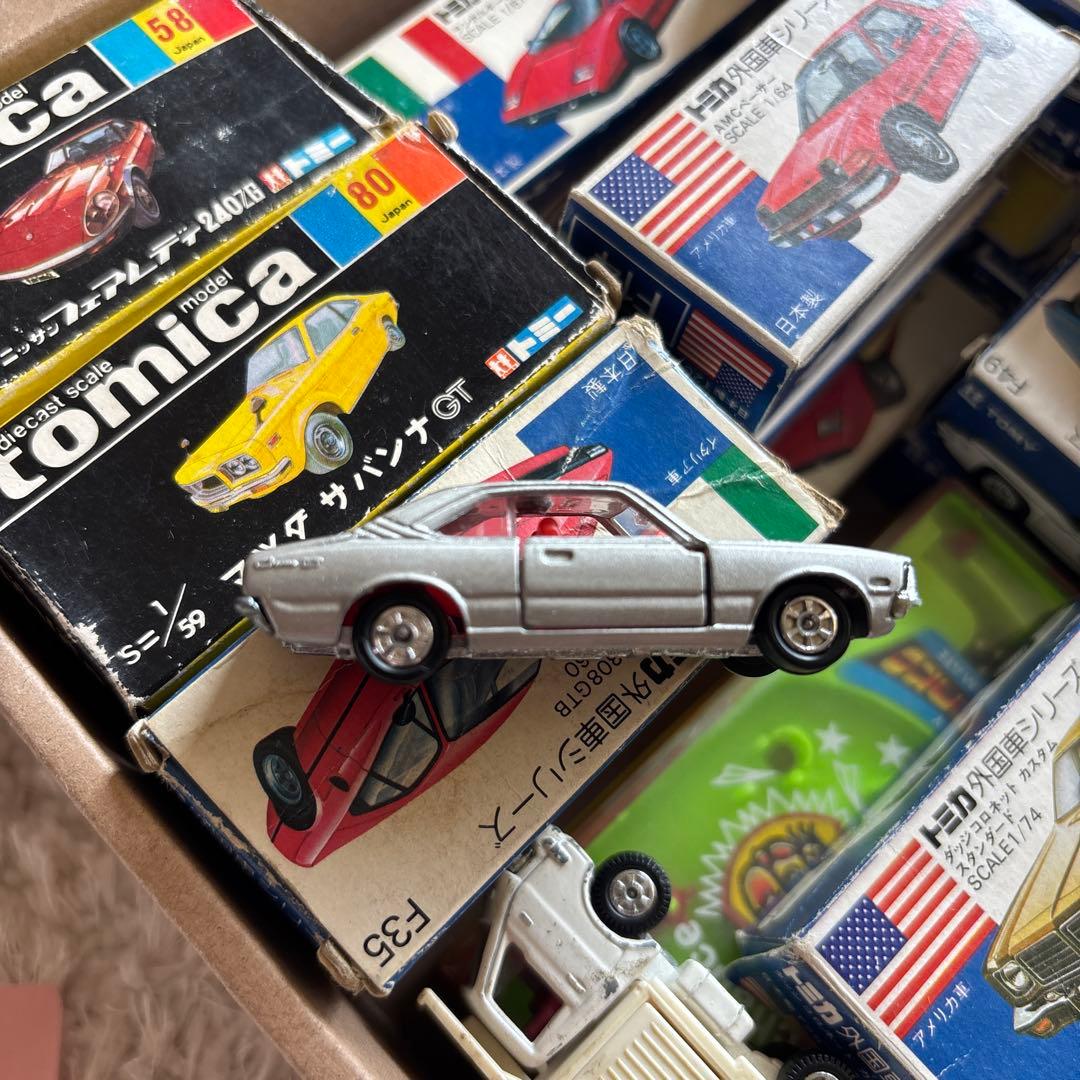 トミカ黒箱89　トヨタ　コロナ　2000GT シルバー