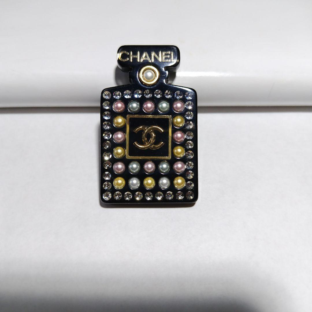 シャネル　ブローチ