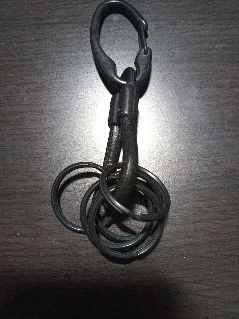 もも　未使用　経年劣化あり　ヨウジヤマモト　カラビナ　ブラック