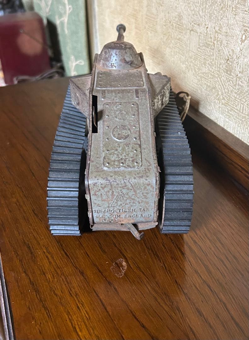 Tri-ang製のブリキ製戦車【アンティーク】