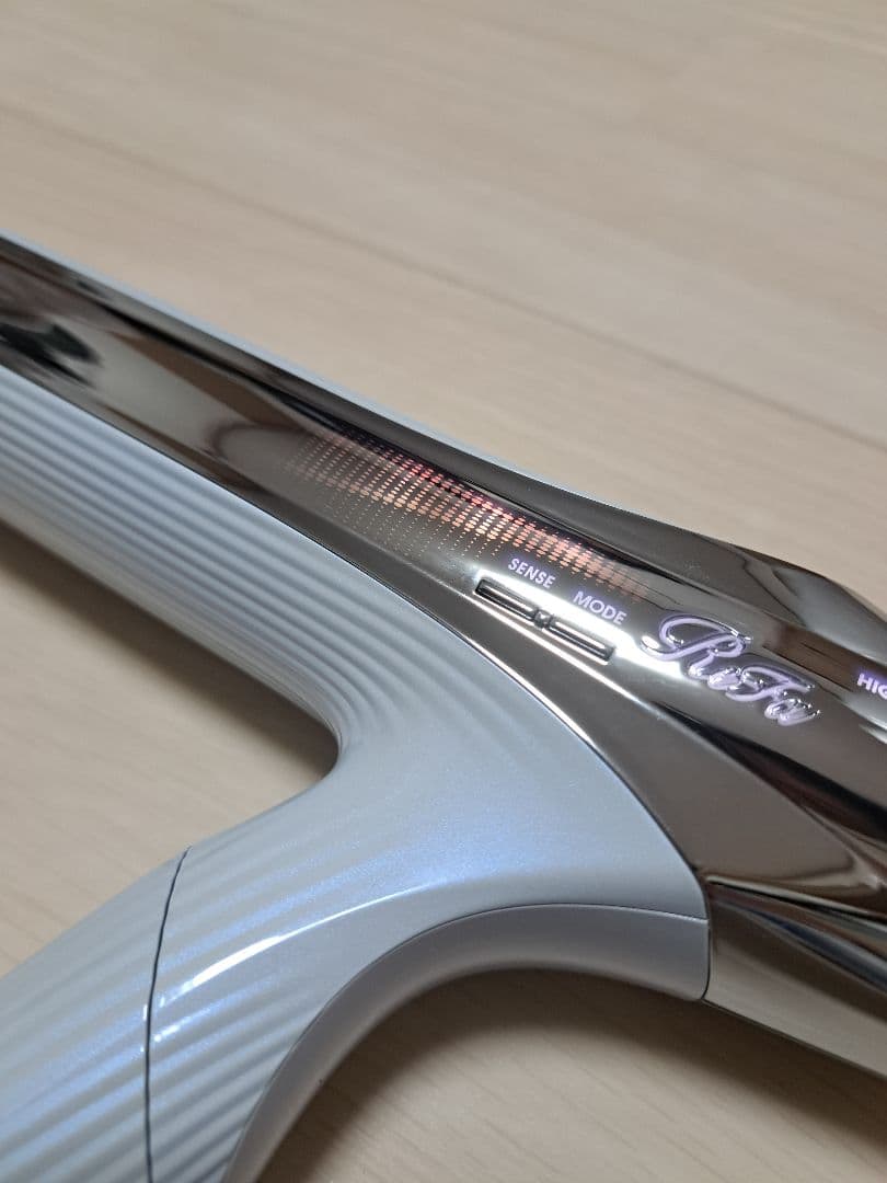 リファ ドライヤースマートW ダブル Refa 2024年製 海外対応