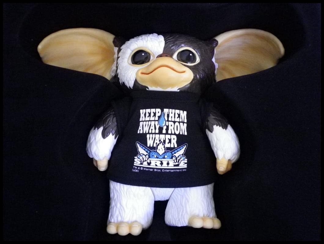 OVER THE STRiPESオーバーザストライプスTシャツ＆フィギュアセット