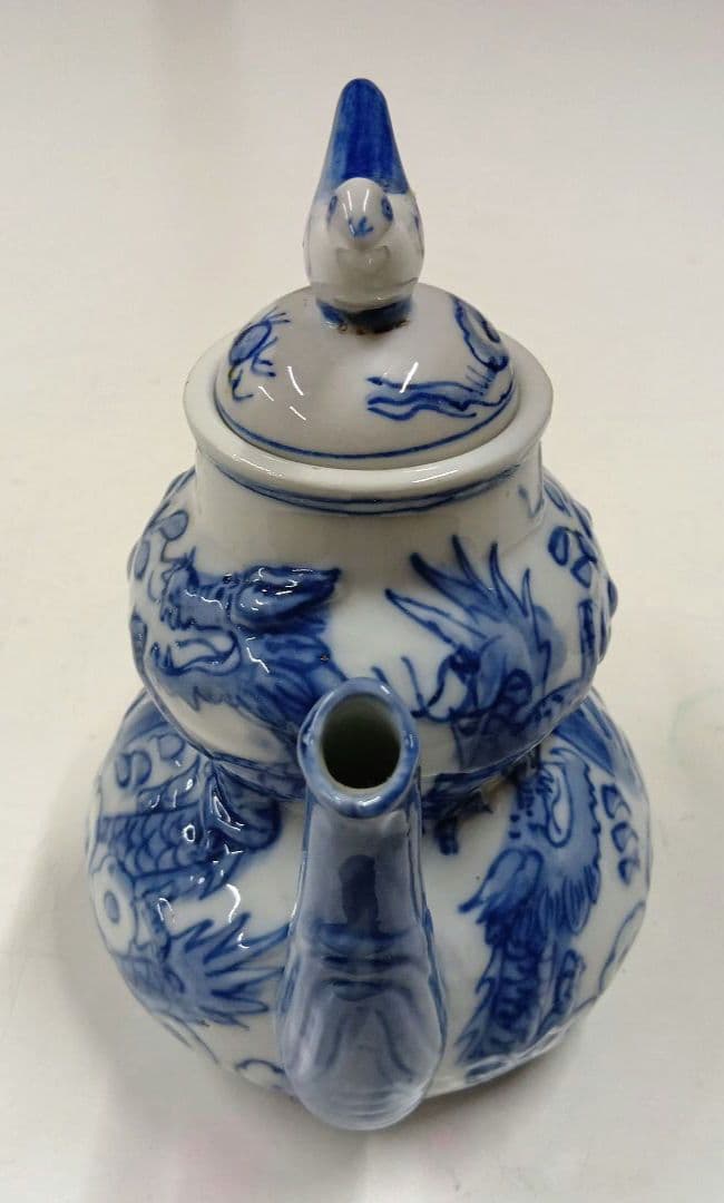 中国「雍正年製」染付龍紋水差し