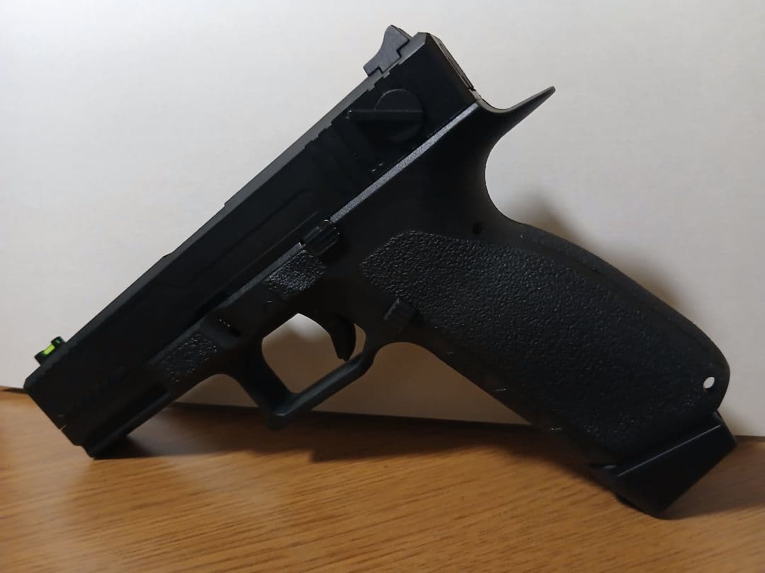 Carbon8 STRIKER-9S BK ストライカー9S　箱なし