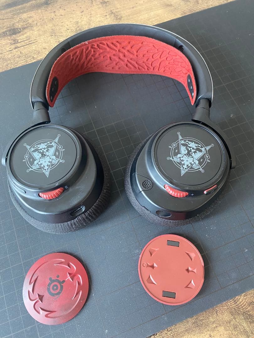 SteelSeries Arctis Nova 7 Wireless 限定版