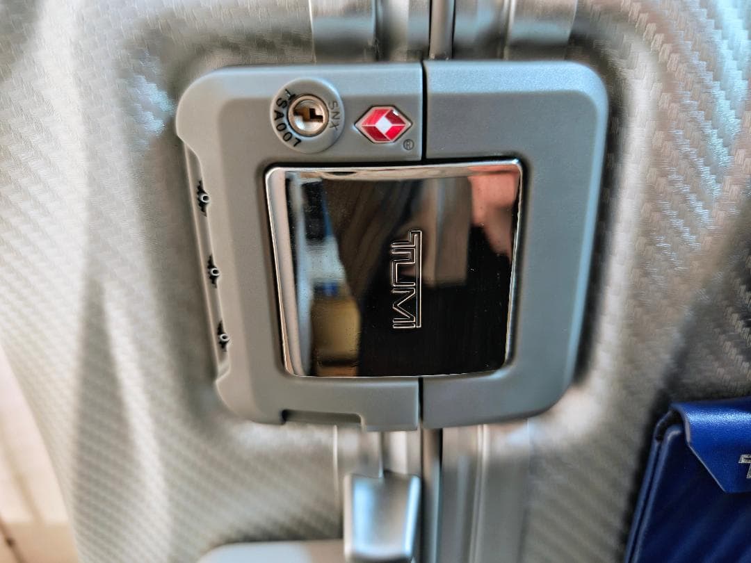 極美品 トゥミ 19 DEGREE インターナショナル キャリーオン 31L