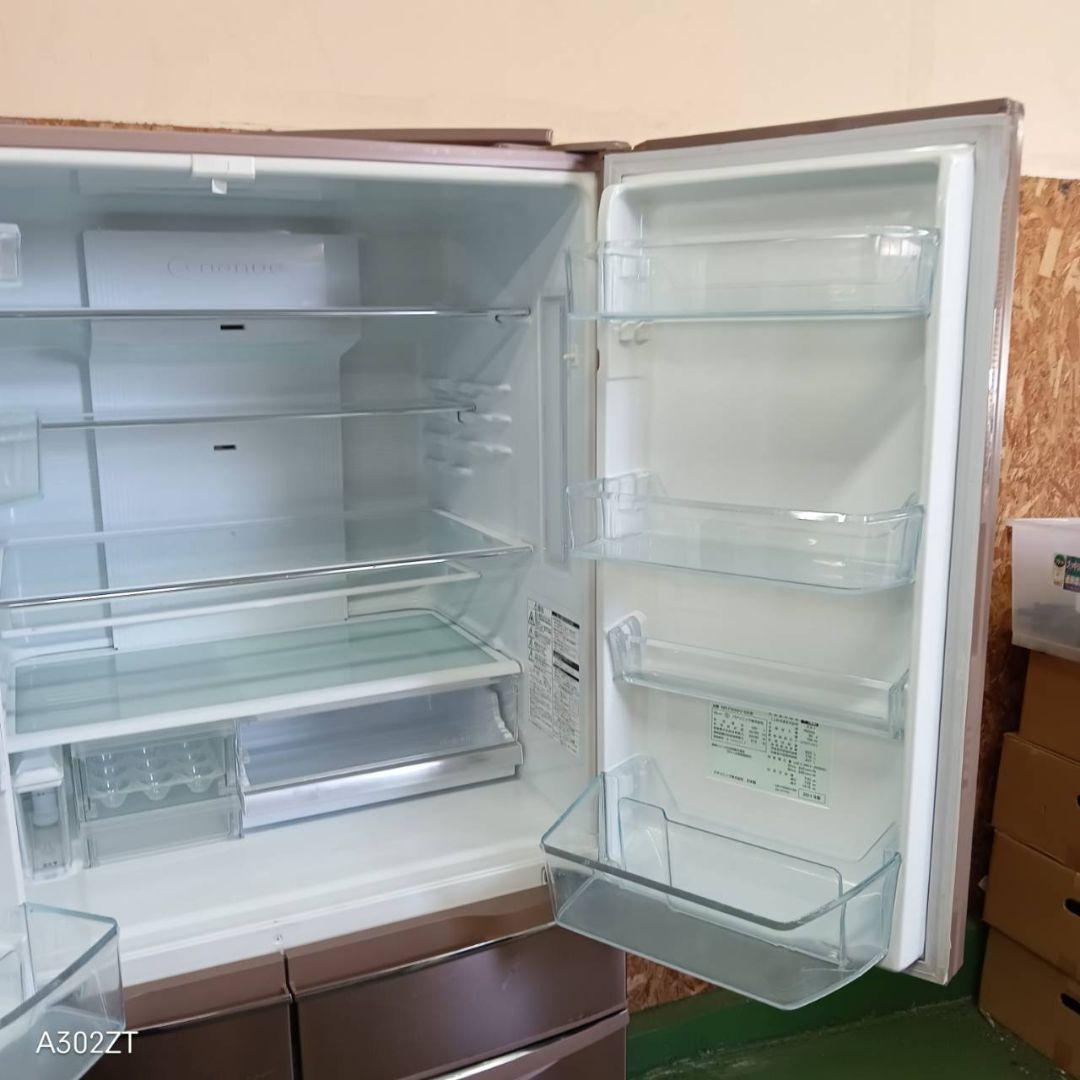 952◀ 送料設置無料　Panasonic　自動製氷機能付き大型冷蔵庫　609L