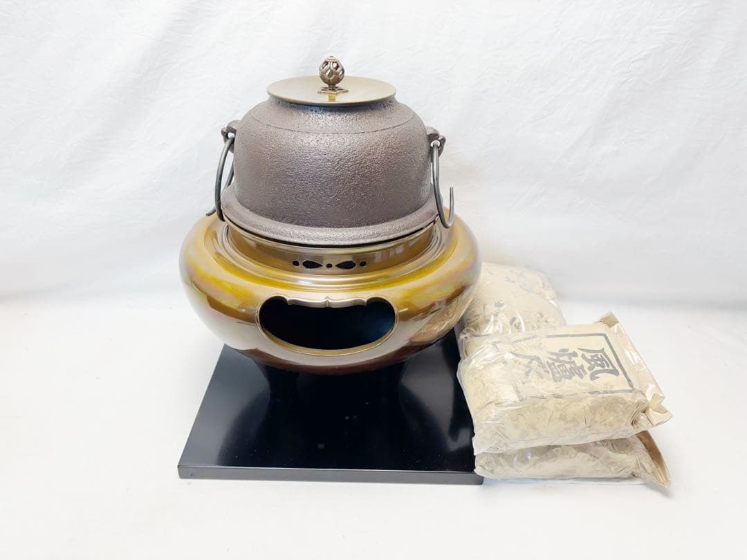 ほぼ未使用 茶道具 佐藤清光作 唐銅朝鮮風炉 真形釜添 釜印 敷板 風炉灰4個