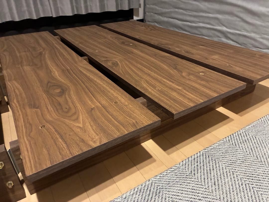 美品　LOWYA ベッドフレーム　マットレス付き　東京都大田区内直接引き取り