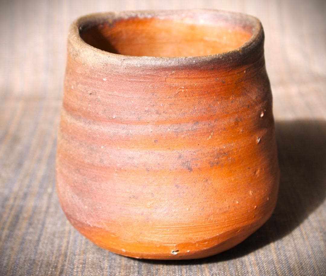 希少作★中村六郎【師：金重陶陽】★備前湯のみ★共箱・布