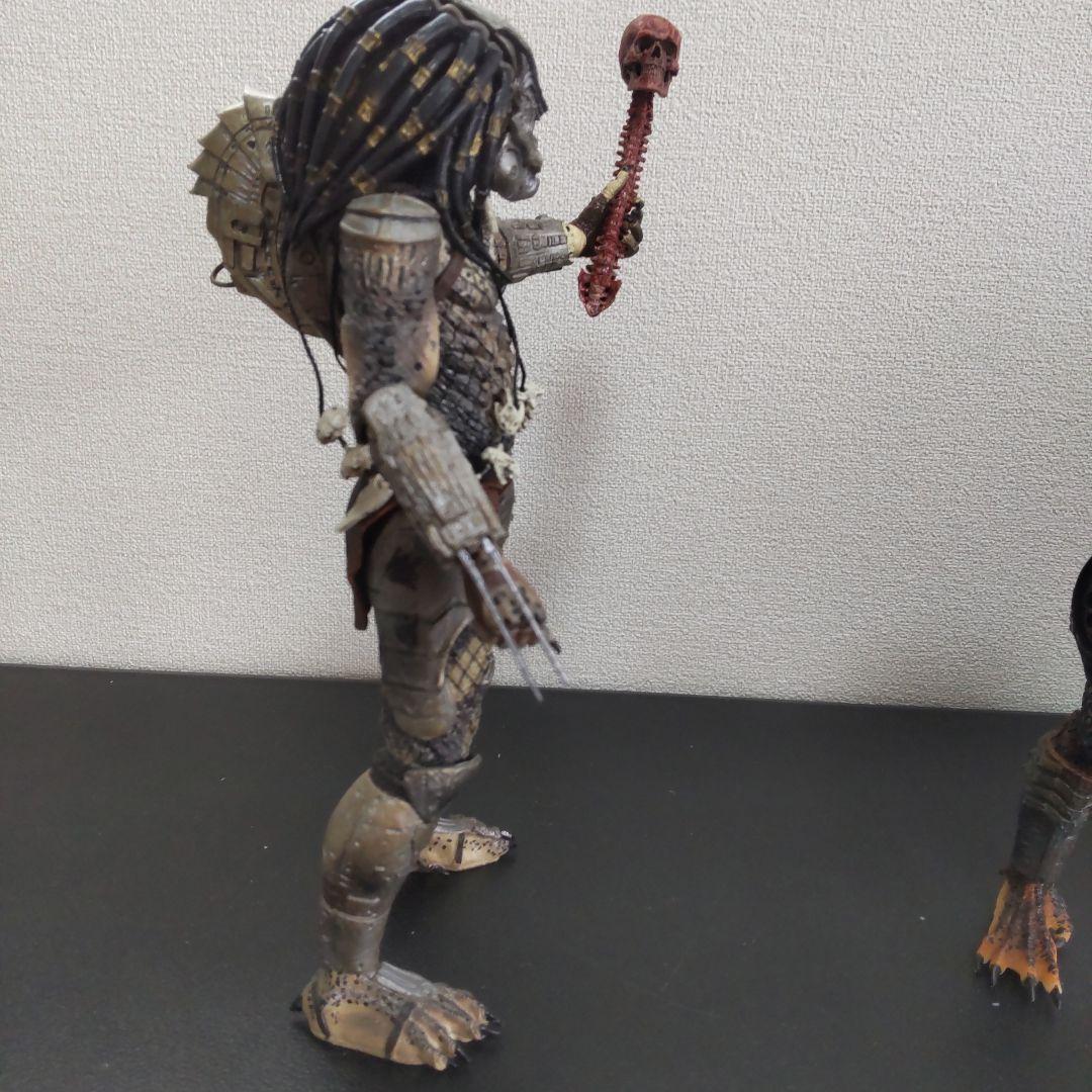 NECA プレデター フィギュア