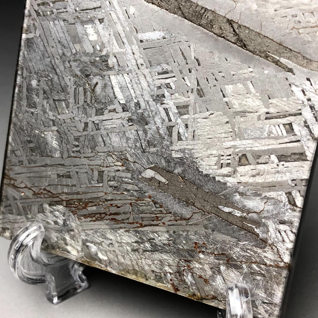 アルタイ隕石　 鉄隕石　メテオライト鉄隕石　原石　重さ約263ｇ