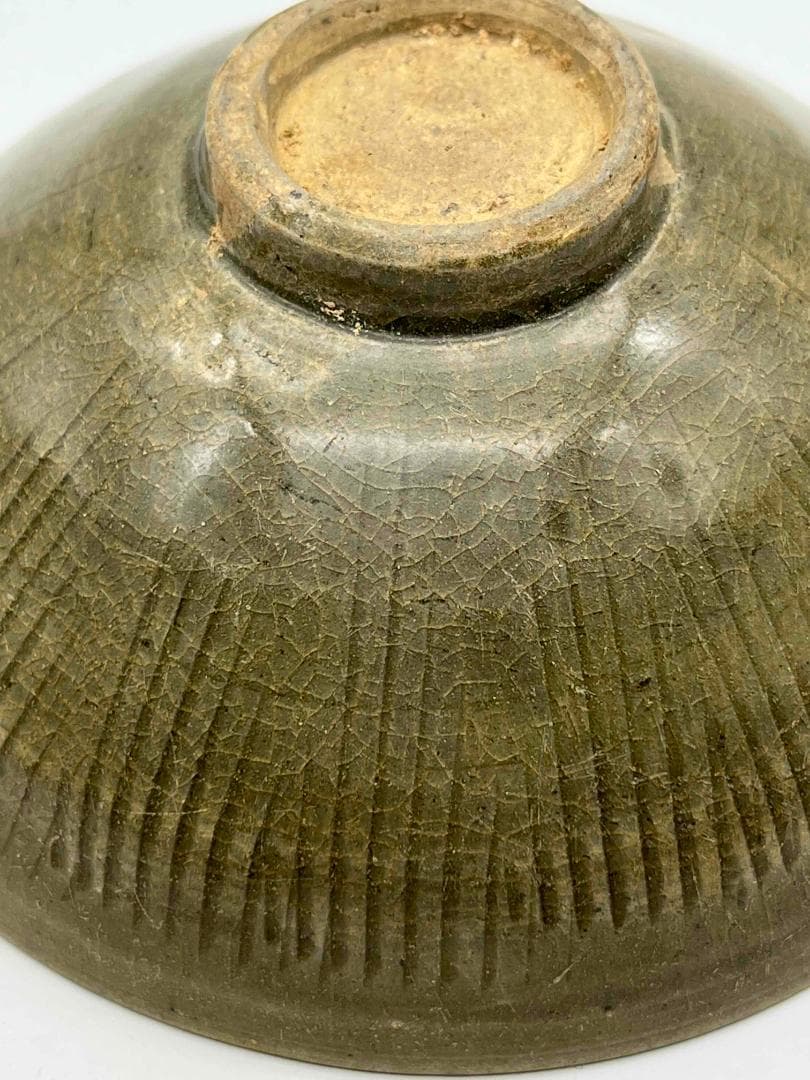 宋時代　青磁　越州窯刻花文碗　茶鉢　越窯 唐物　古賞物　時代物（F117）