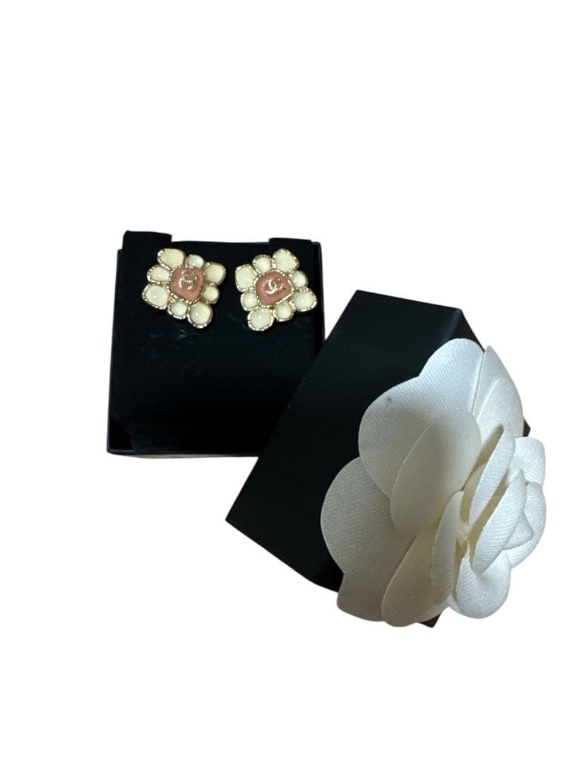CHANEL フラワーピアス 希少