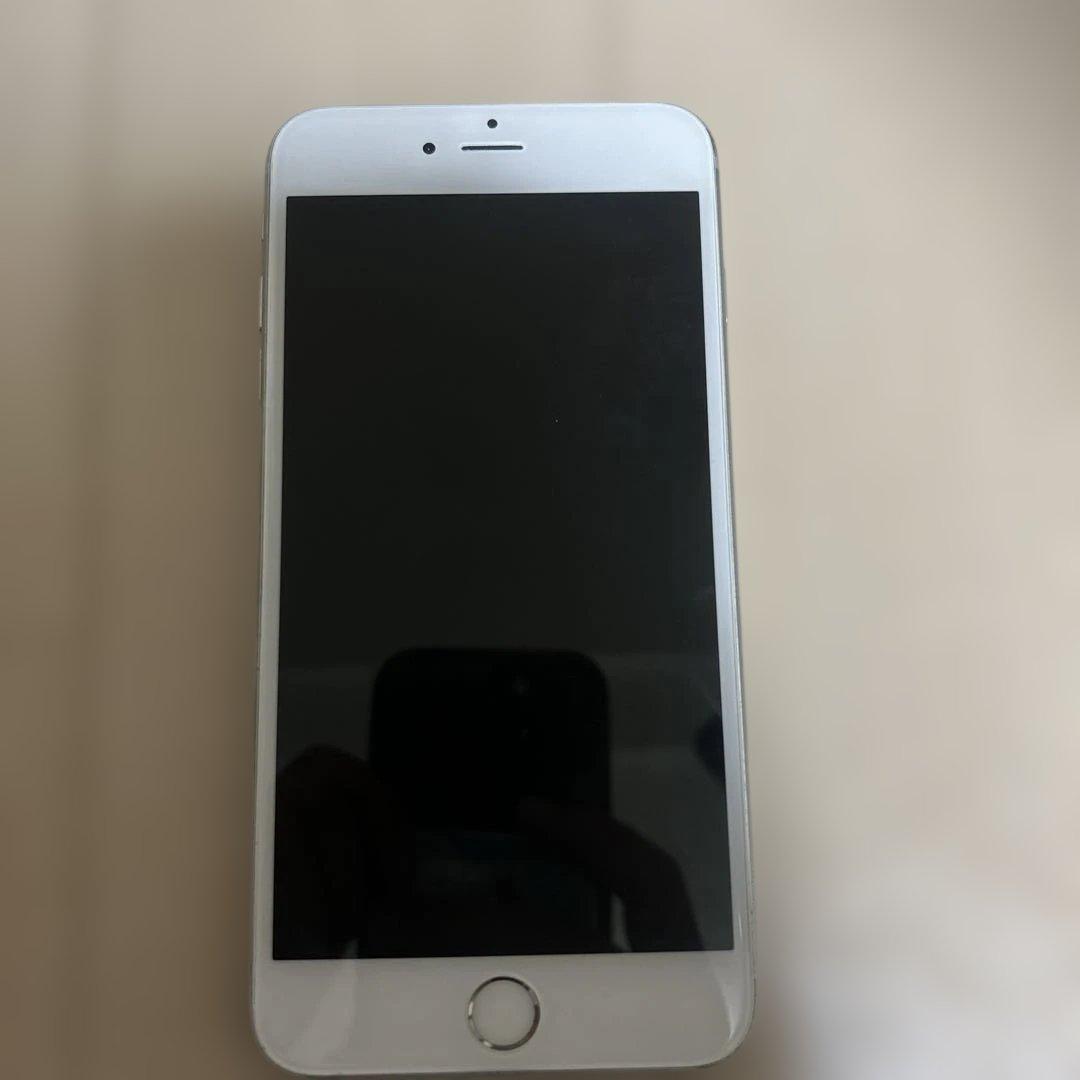 iPhone6s Plus シルバー 64GB バッテリー81%