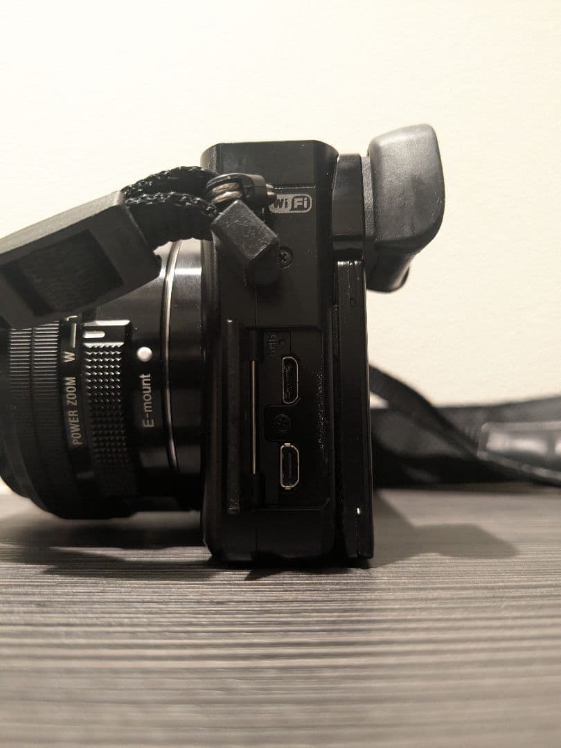 SONY α6000 ILCE-6000 美品 本体のみ バッテリー付属