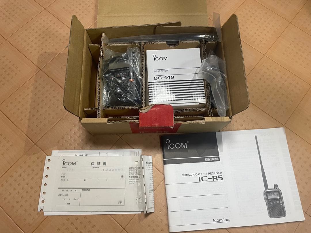や*お様 ICOM IC-R5 通信受信機 本体