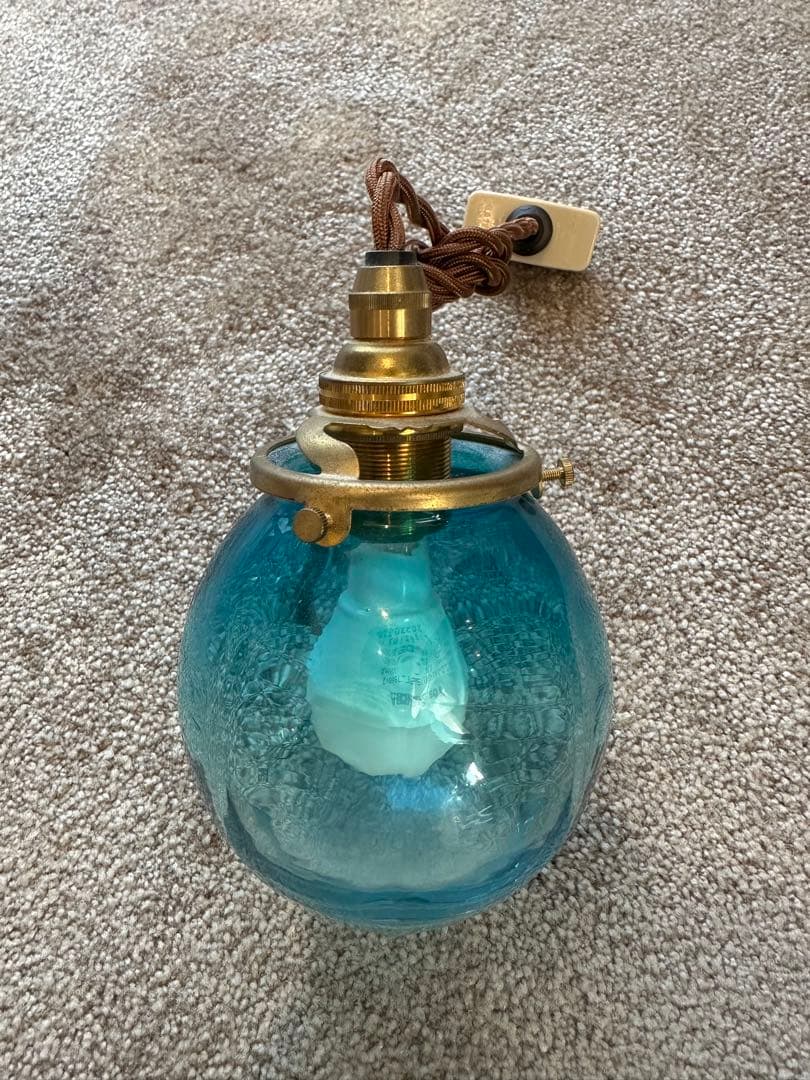 安土草多氏　青色ガラス ペンダントライト E17 100V 60W