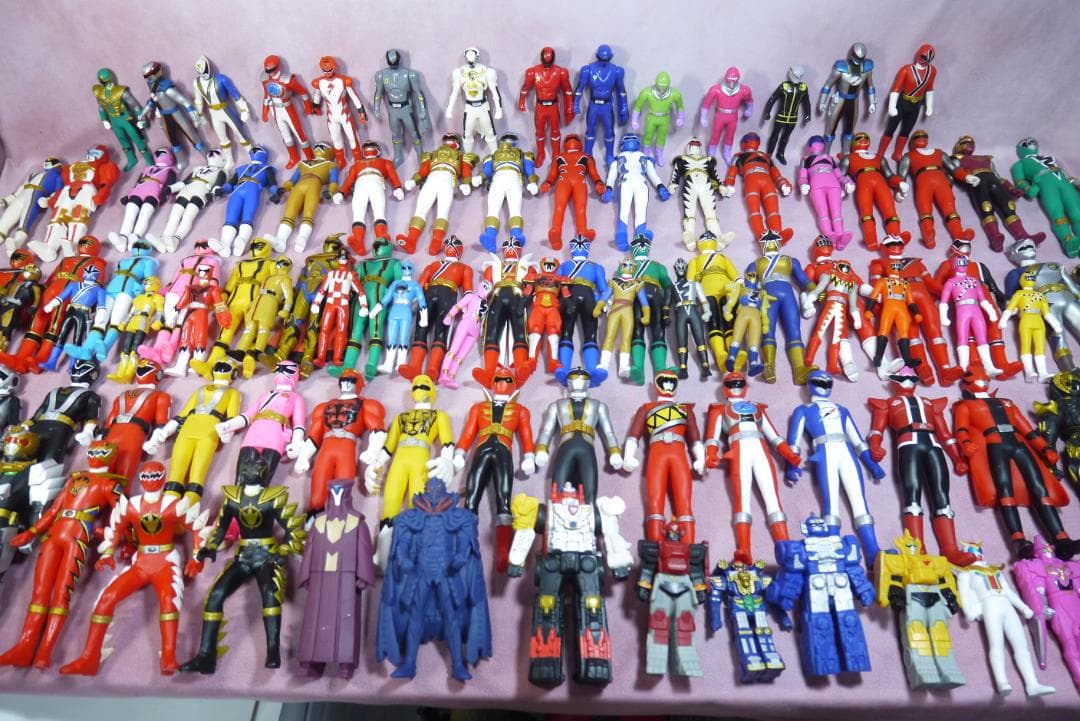 スーパー戦隊シリーズ　ソフビヒーロー　など　100体セット