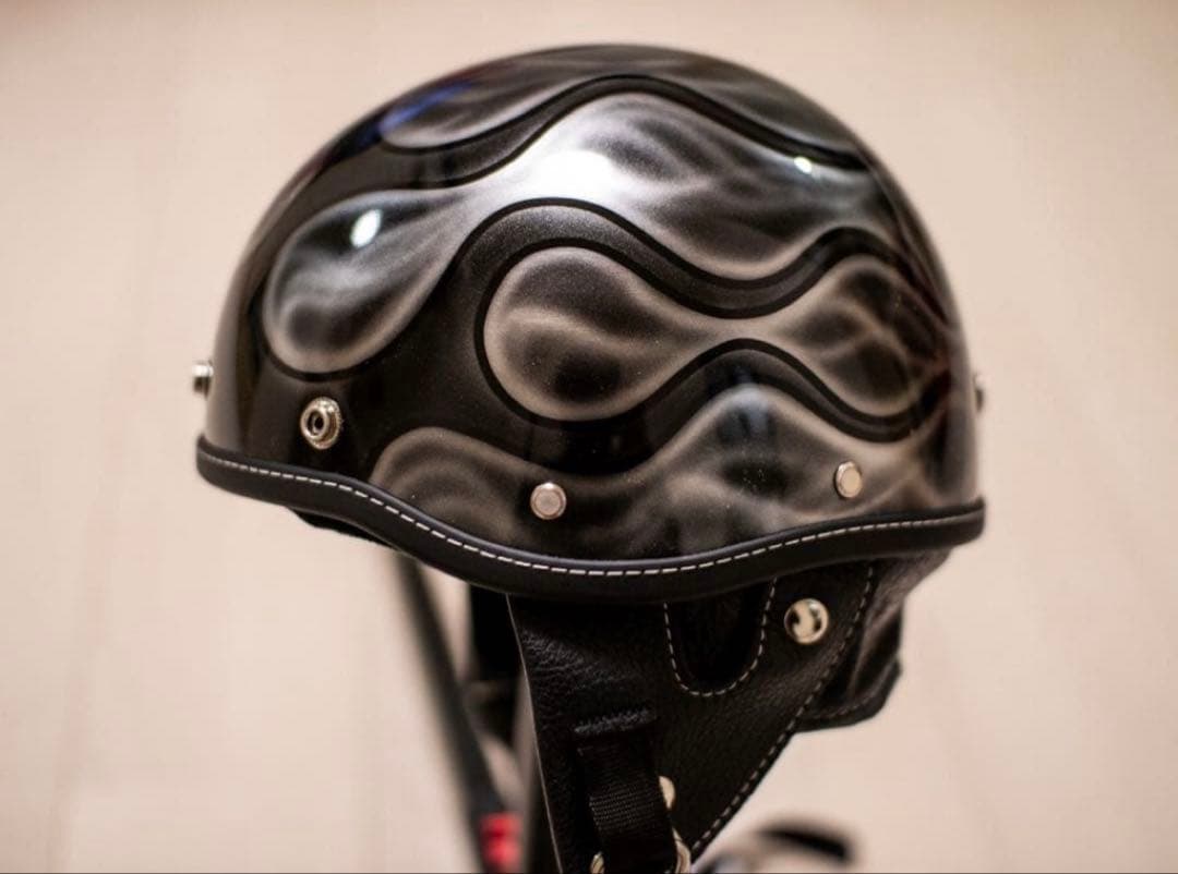 ショーティー　ポリヘル　ポリス　ヘルメット 黒、シルバーフレア