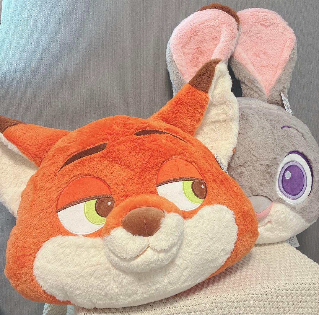 コストコ　ズートピア　クッション　フェイスクッション　ニック　ジュディ