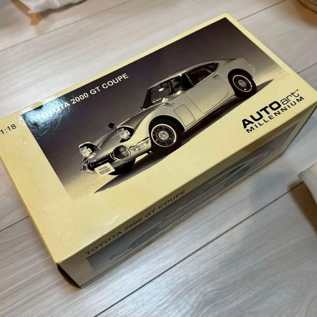 【未使用品】オートアート 1/18 トヨタ2000GT 緑