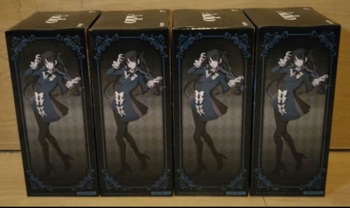 ラウンドワン限定　Adoフィギュア　 Winter ver. 『 4点セット 』