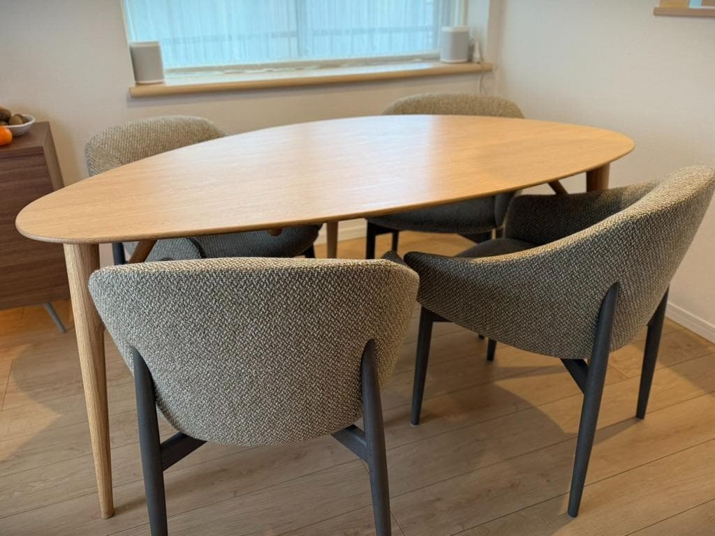 緊急値下げACTUSダイニングテーブル KULAUM オーク無垢材 幅160cm