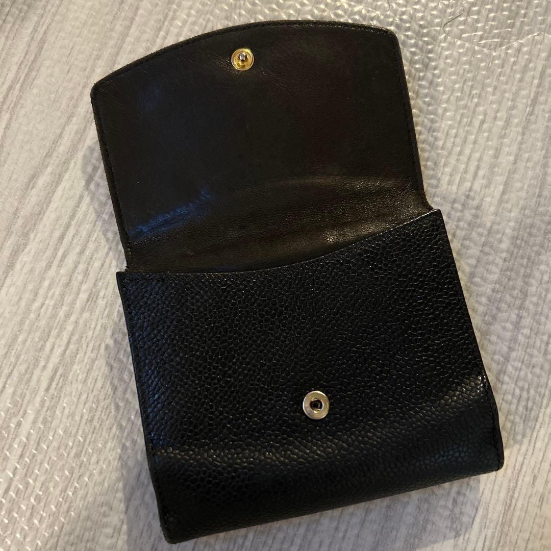 CHANEL キャビアスキン　二つ折り財布 黒 レザー
