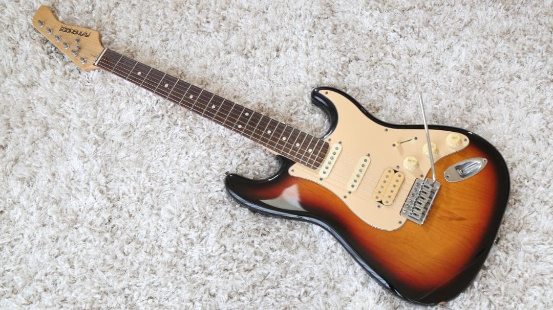 FERNANDES FG series ストラトタイプ　HSS サンバースト