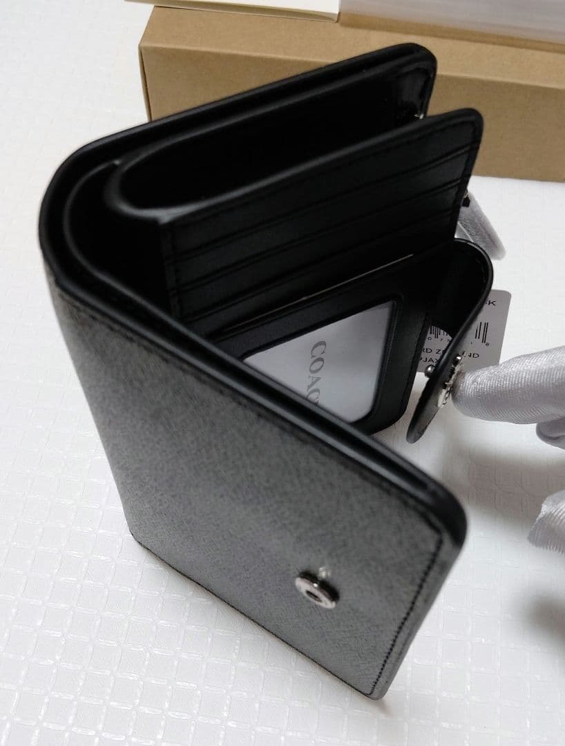 【オープン価格】新品コーチ 二つ折り財布 アウトレット