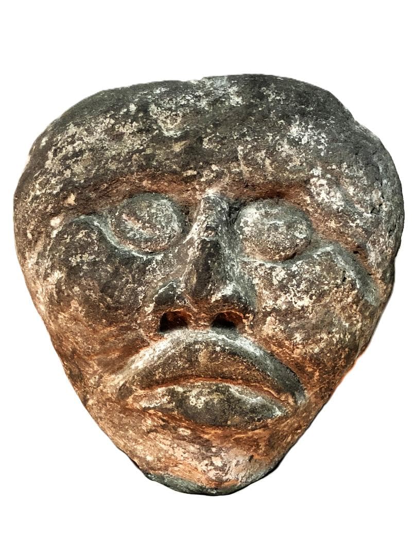 【 石像彫刻（顔面部）】 先史時代伝世　収蔵品