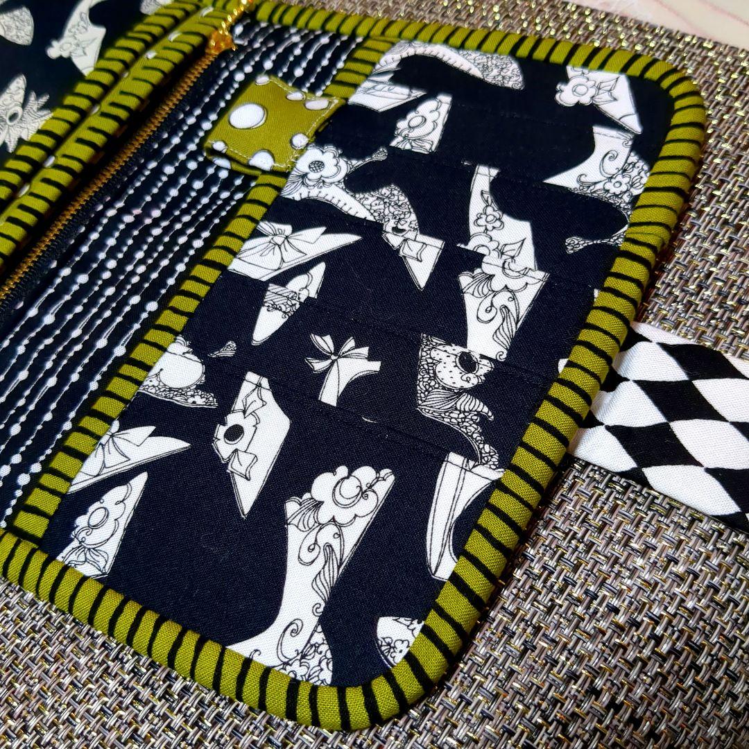 ロラライハリス　ハンドメイド　マルチケース