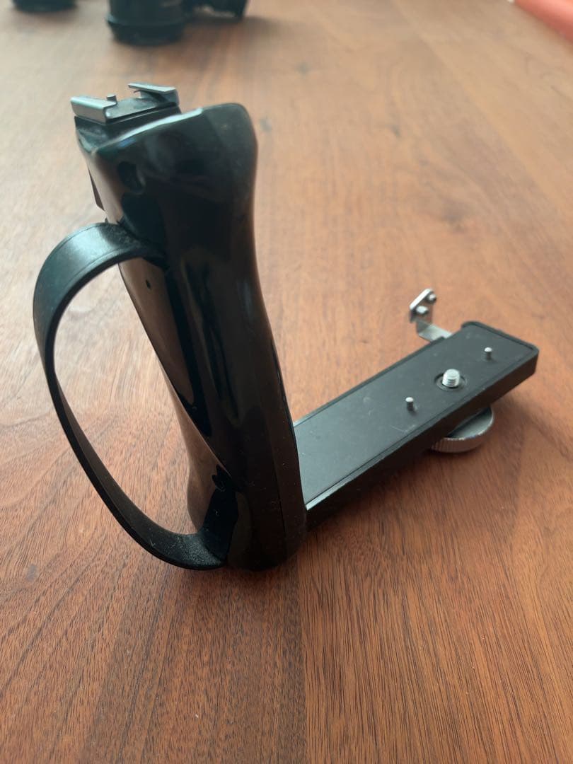 マミヤ 中判フィルムカメラ用グリップ