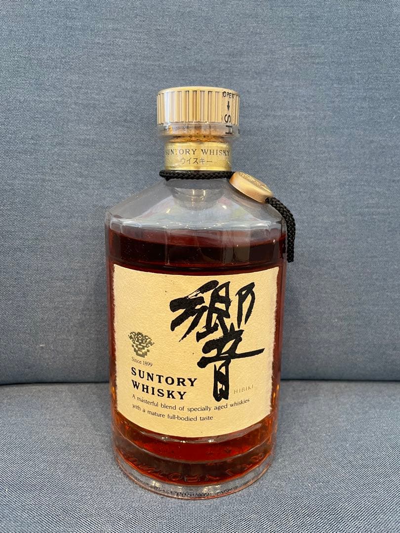 サントリー　響　旧ラベル　金キャップ　レア　未開封