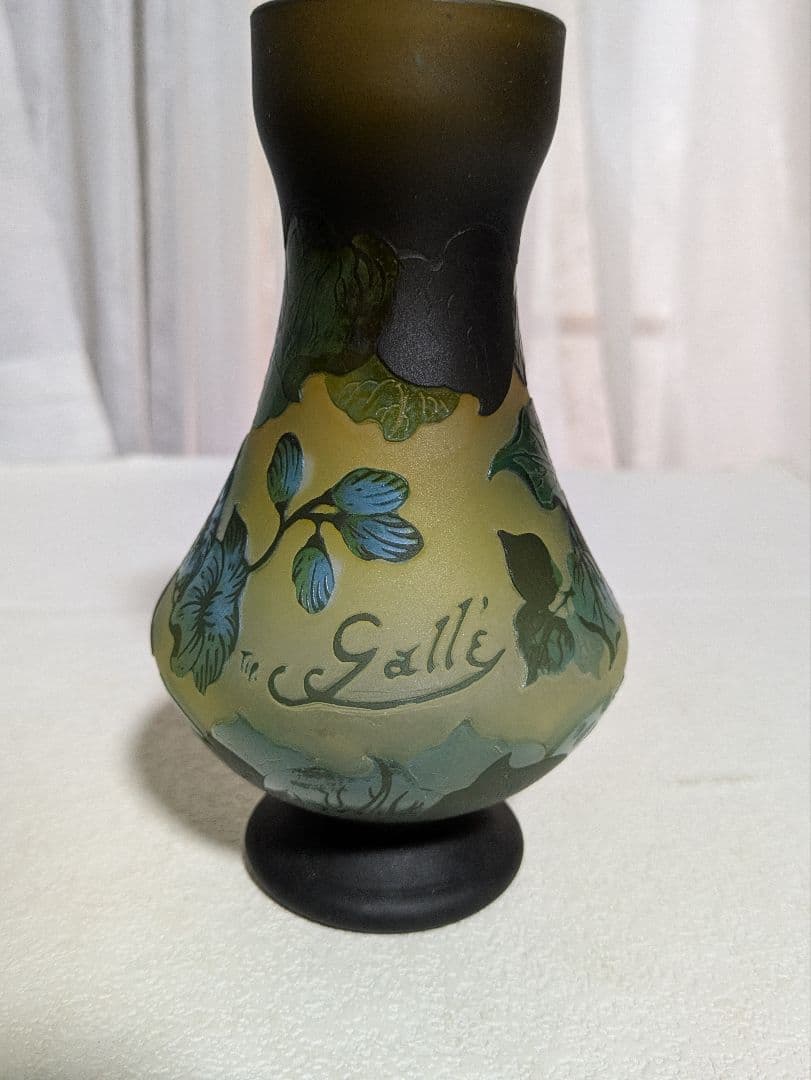 ガラス　フラスコ型花瓶　ガレ？　お値下げ中